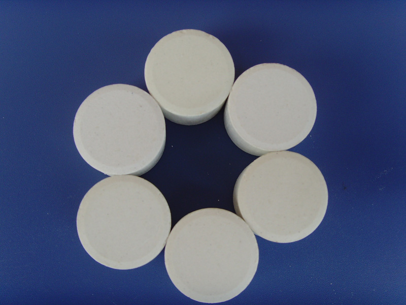 Calcium Hypochlorite 70{67af54c6bce6d64b2586c8060f9eed1c64400df9291dfdffbb933f8a5ee17462} (Calcium Process) Tablets - Image 3